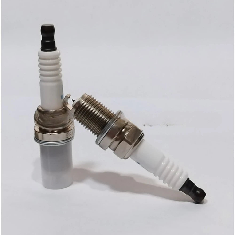 ILZKAR8G8 spark plugs for Roewe 950 series Ruiteng 2.0T
