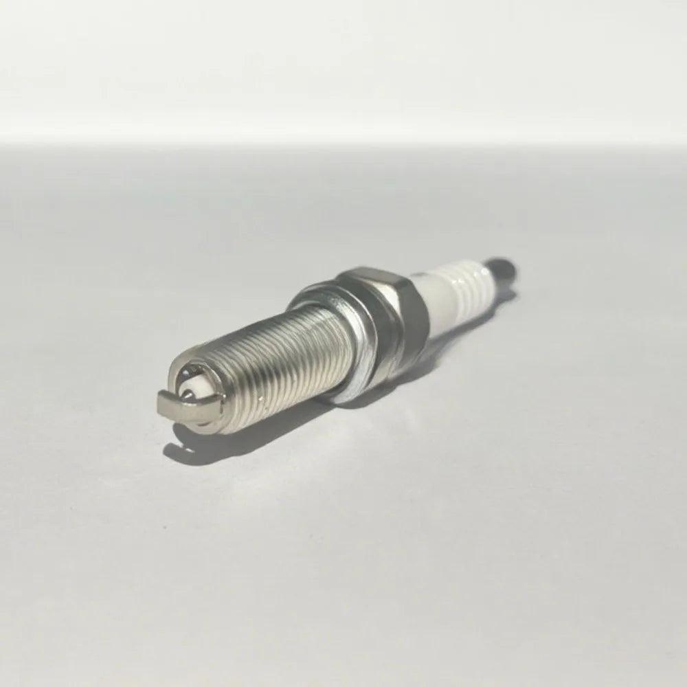 SILZKFR8D7S Spark plugs for new Mercedes-Benz A180/B2001.6T, C200/A260/B260 2.0T