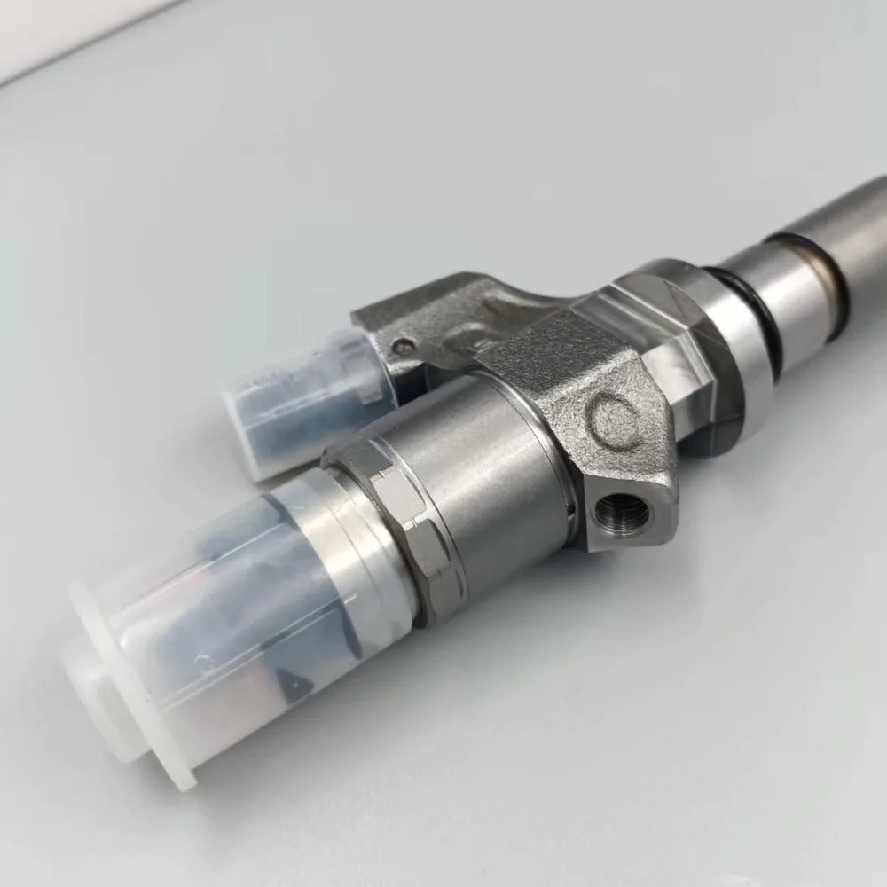 Fuel Injector 0445120008 for 2001 - 2004.5 DURAMAX Chevrolet LB7 GMC 6.6L-High FlowCar Accessories
