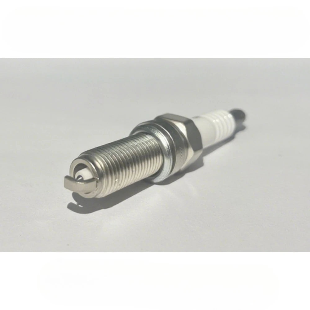ILZKR6B10 spark plug for New Yuedong, Rena 1.4L 1.6L ix30 Freddy