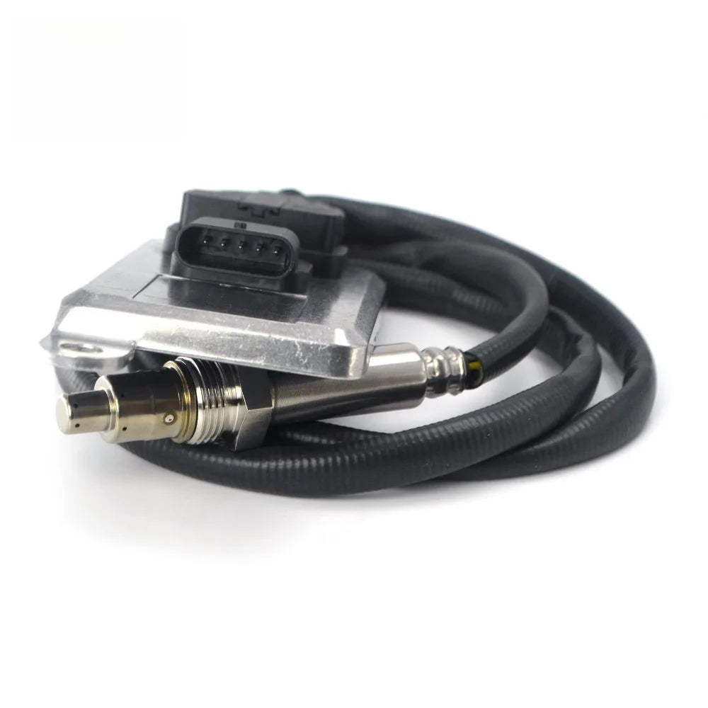 NOx SensorNitrogen Oxygen Sensor for IVECO 24V Truck 5801777219 5WK96720AReplacement PartsReady to Ship