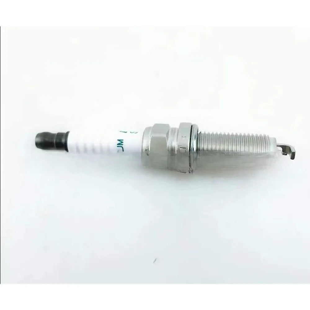 LZKAR7A spark plug for Tiida Yida Yuedong Changan CS Changan Yuexiang V5 1.5L Yuexiang V7 1.6L
